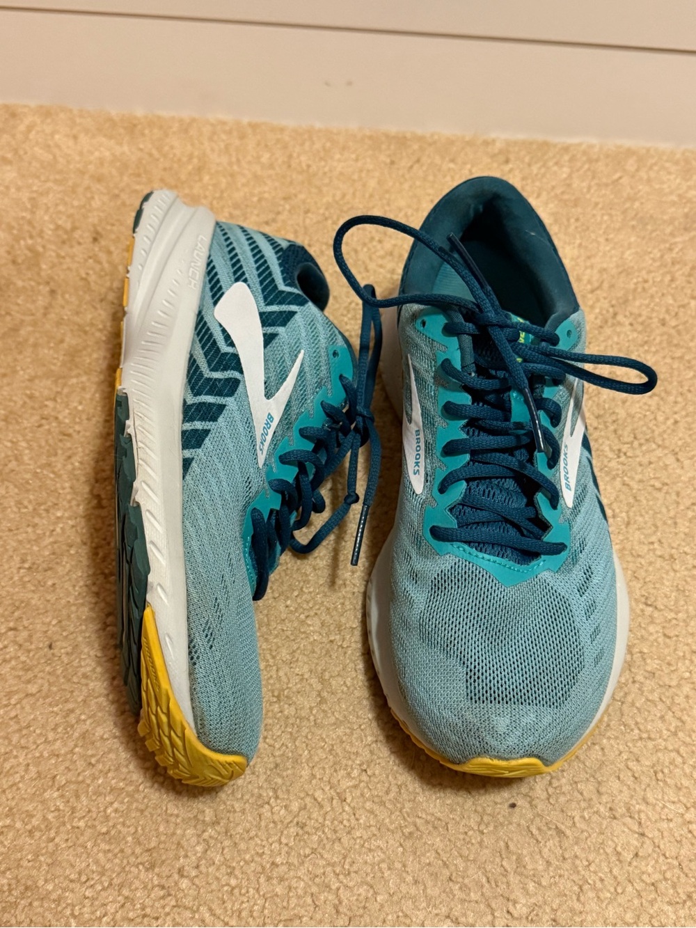 Brooks Launch 6 Women’s Running Shoes
